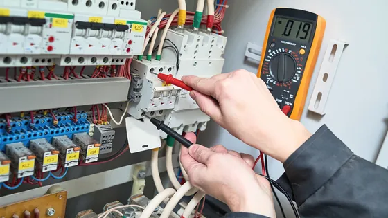 Kadıköy'de Acil Elektrik Arızası: Sigorta Attığında Ne Yapmalı?